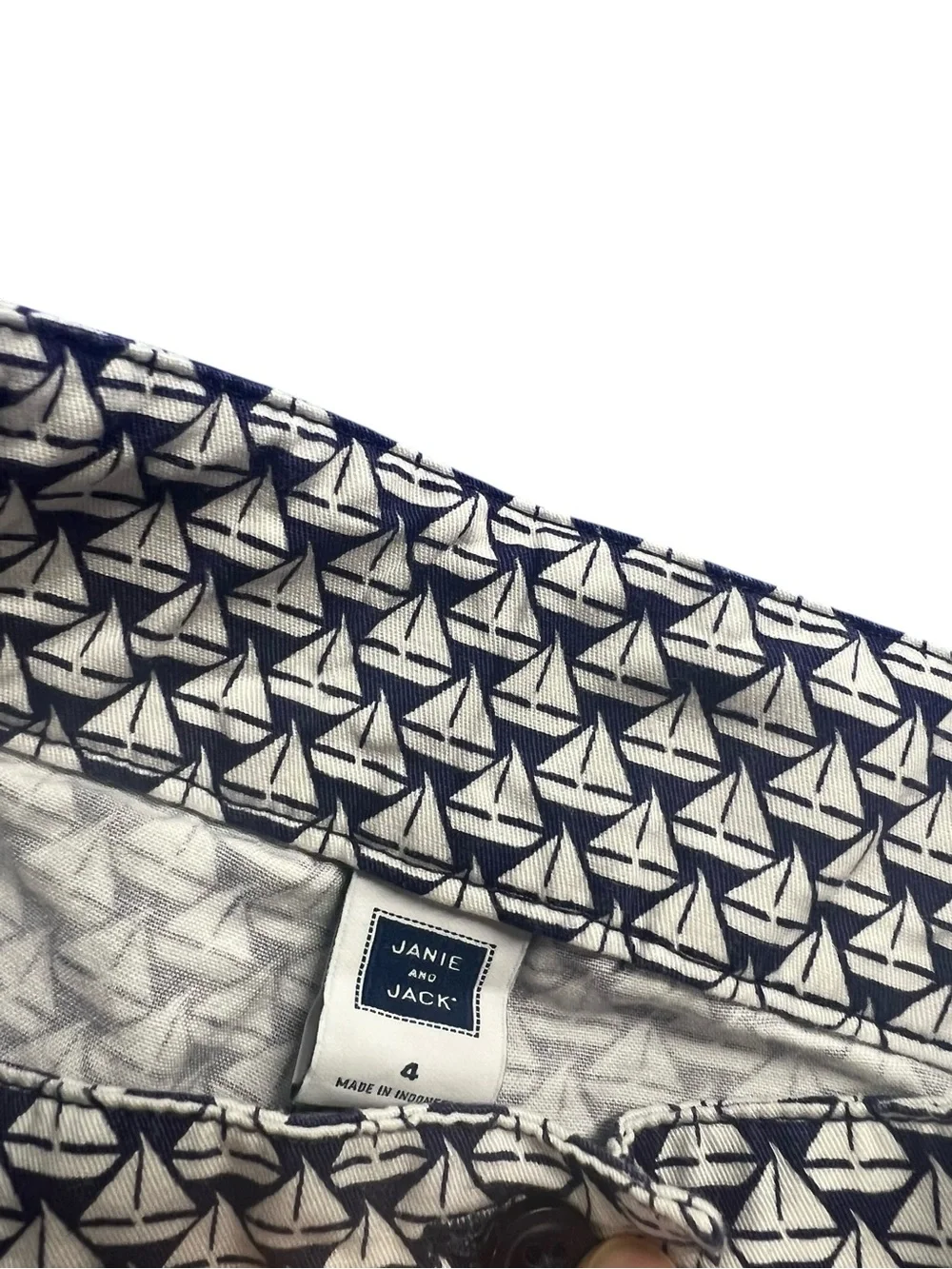Janie and Jack 4Y Navy & White Sailboat Print Shorts